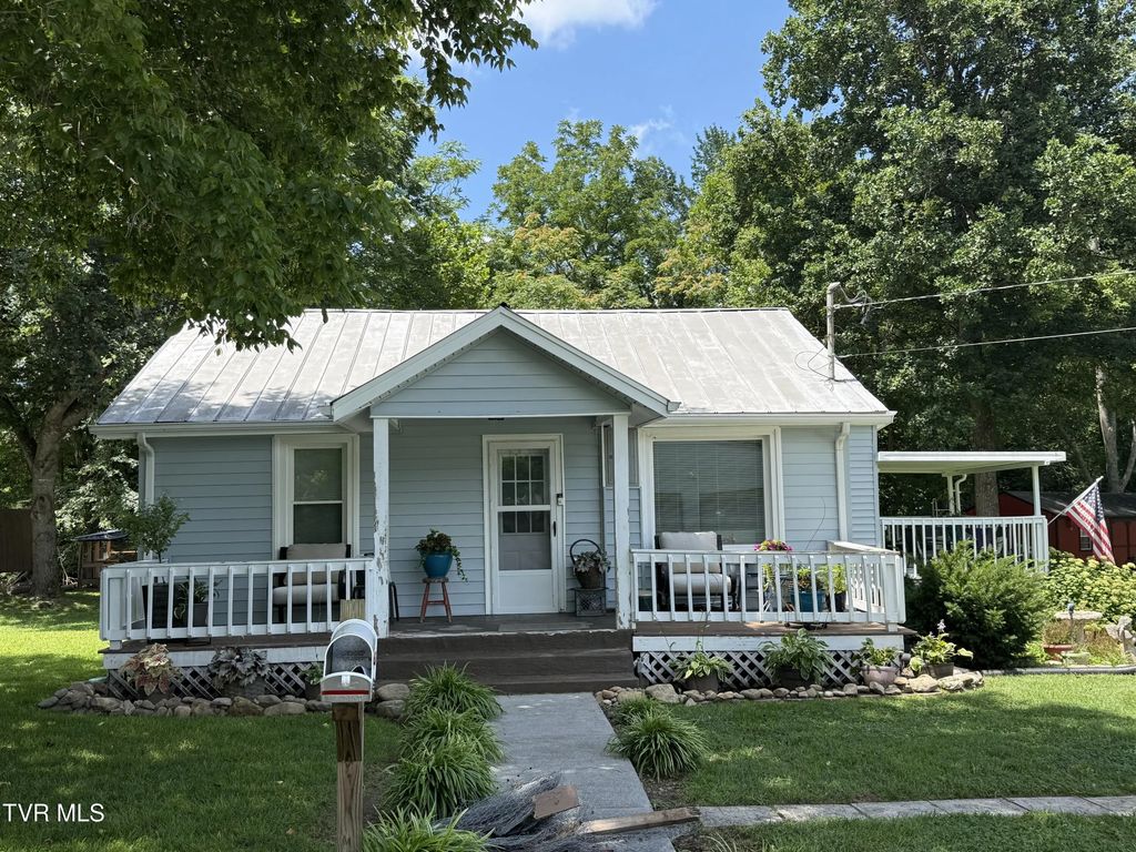 175 Brown Lane, Erwin