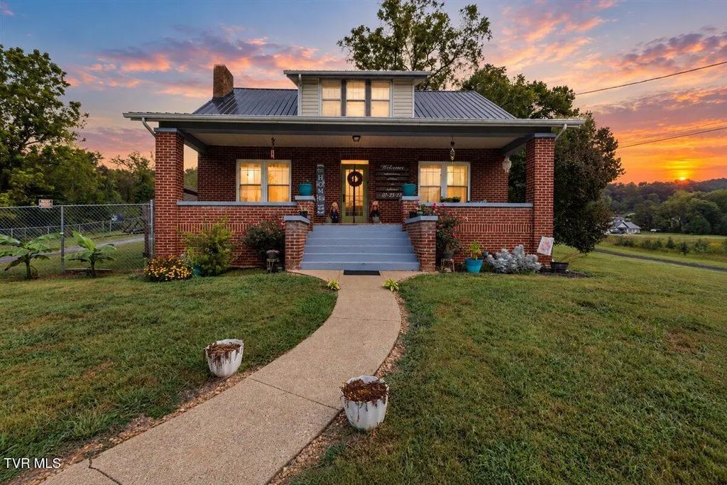 5028 Memorial Boulevard, Kingsport
