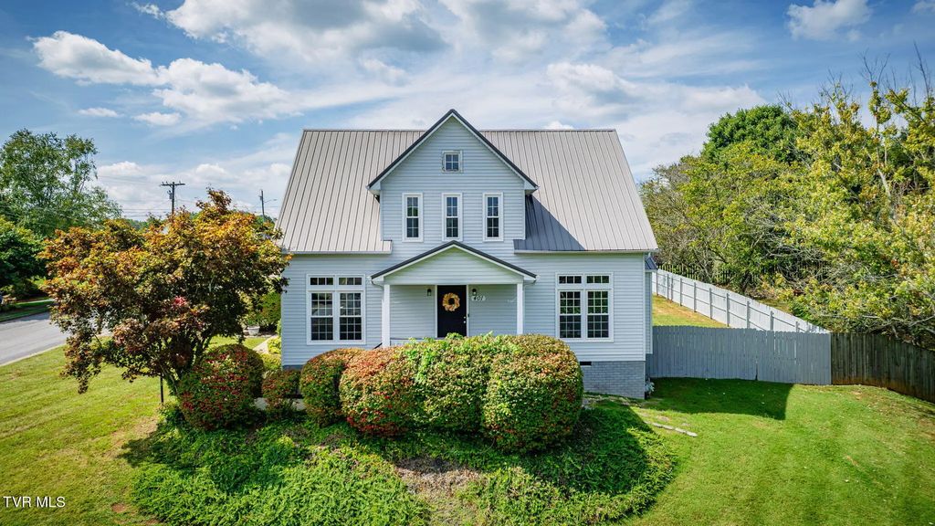 401 Millwood Drive, Johnson City