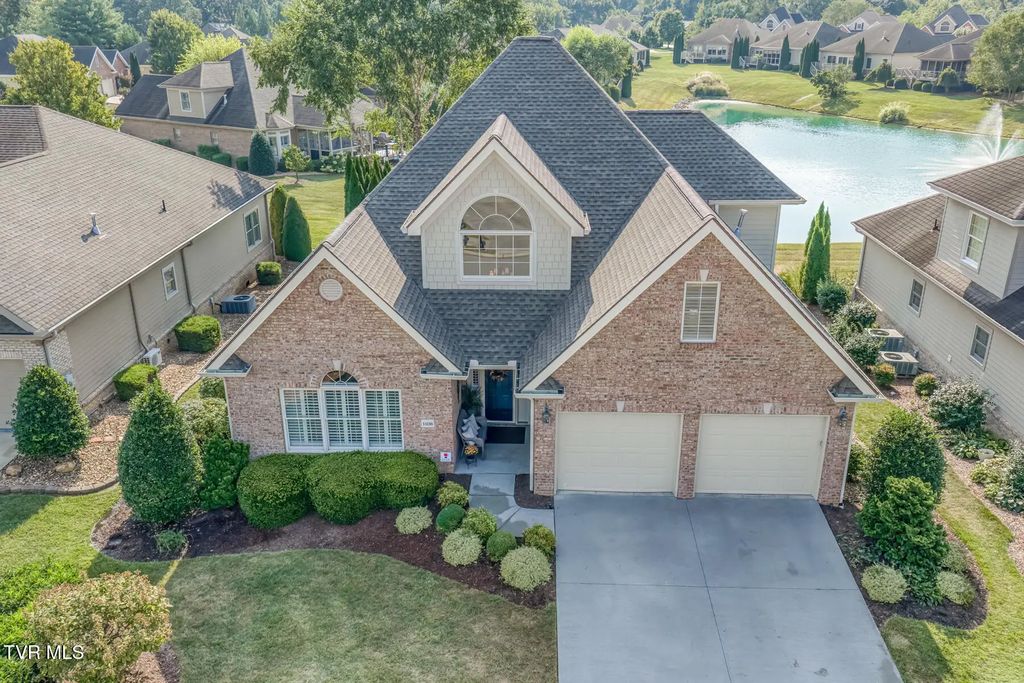 1036 Waterbrooke Lane, Johnson City
