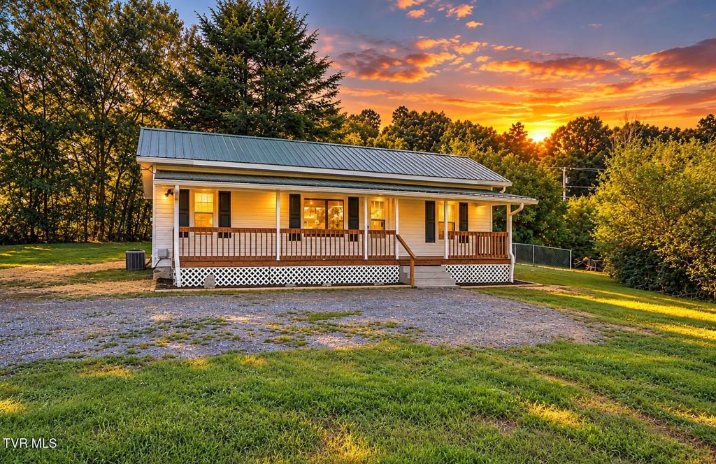 875 South Pickens Bridge Road, Johnson City