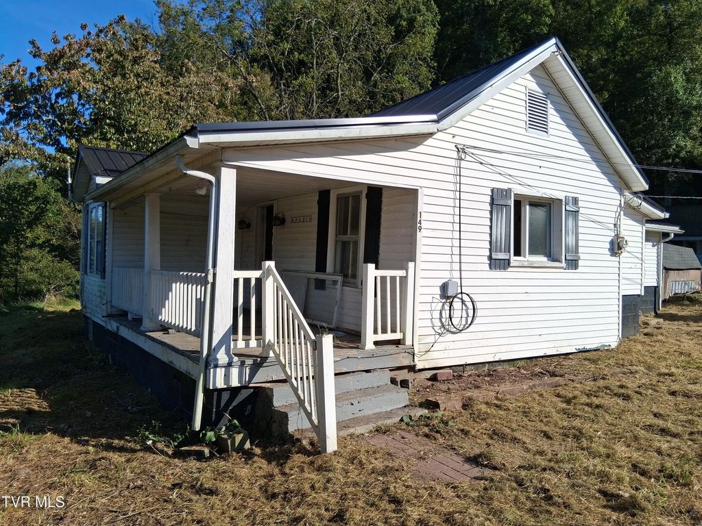 149 Hob Knob Drive, Gate City