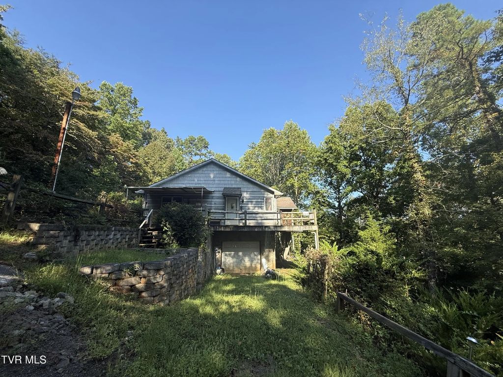 5789, 5795 Brights Pike, Russellville
