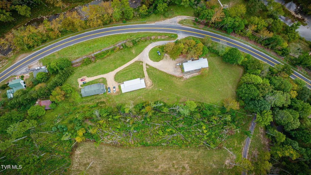 6672 Roan Creek Road, Butler