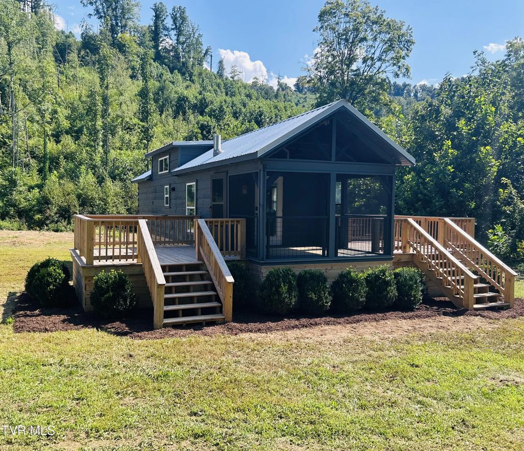 6499 Big Dry Run Road, Butler