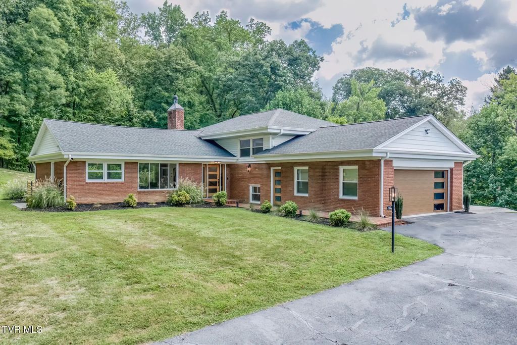 601 Orchard Road Extension, Elizabethton