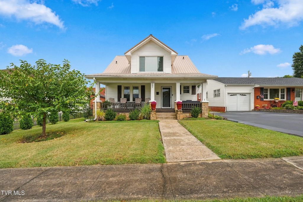209 1st Street, Erwin