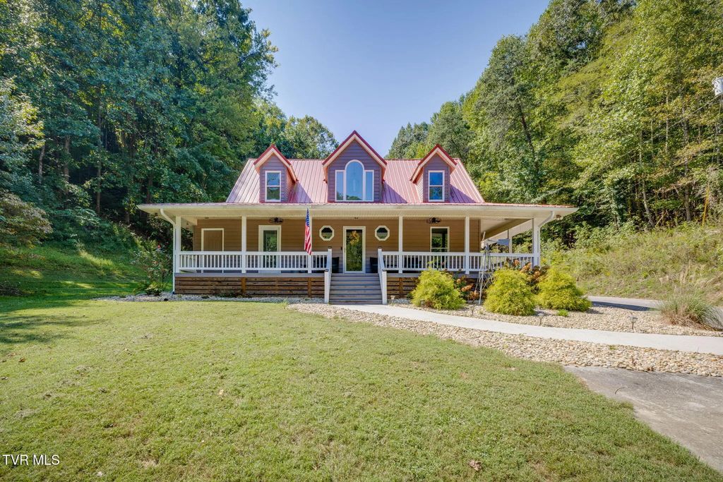 186 Jim Town Road, Mooresburg
