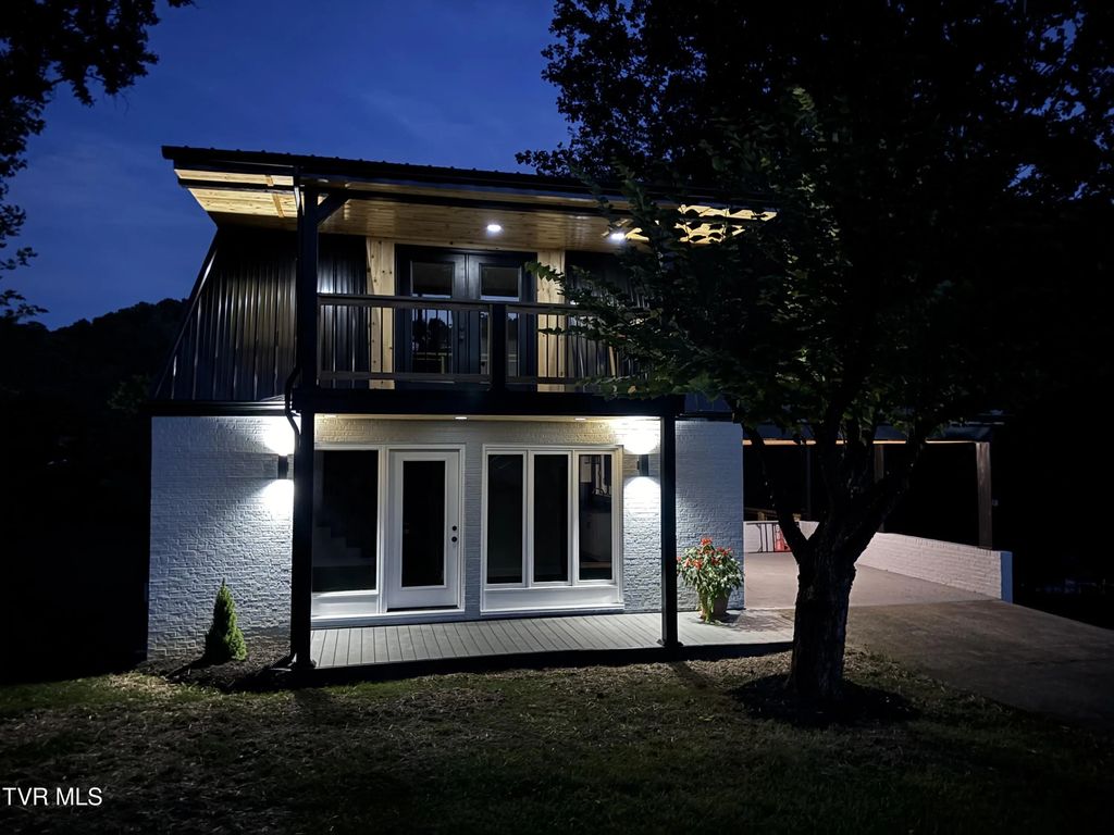 420 Greenbrook Circle, Unicoi