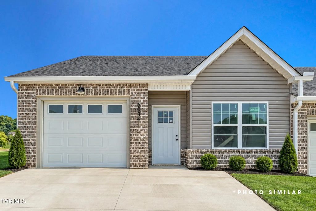 6034 Ashlynn Oaks Private Drive, Blountville