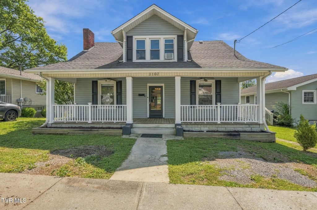 1107 Massachusetts Avenue, Bristol