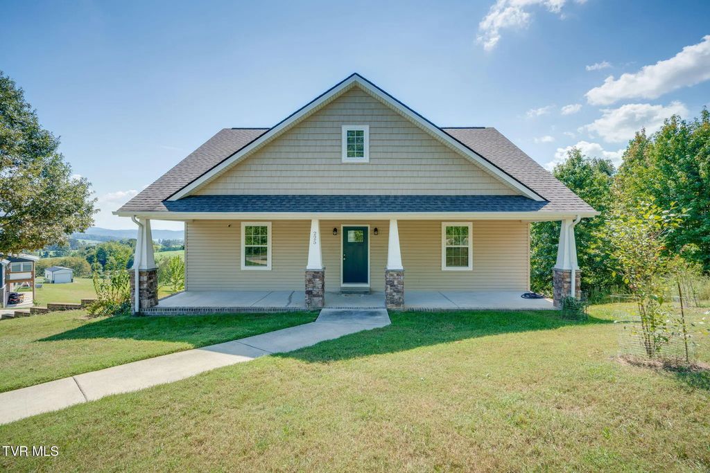 225 Pleasant Ridge Lane, Bean Station