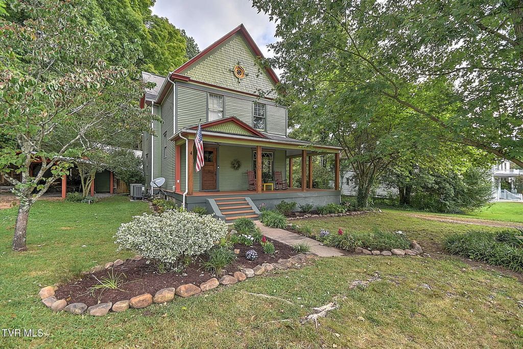 561 Clifton Street, Damascus