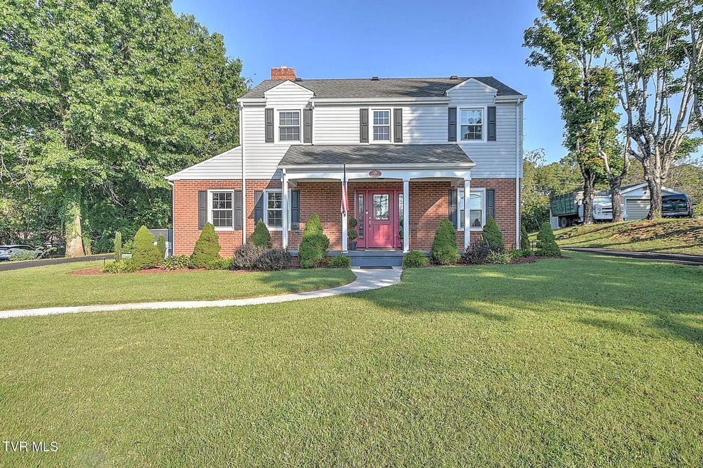 720 Bluff City Highway, Bristol