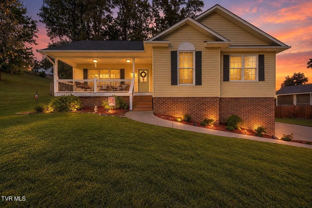 166 Nicole Drive, Mount Carmel