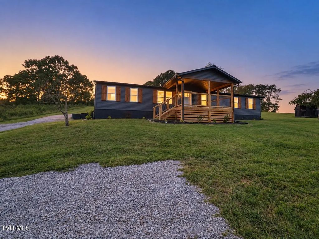 4112 Weaver Pike, Bluff City