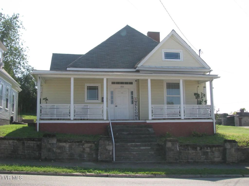 321 Lee Street, Bristol