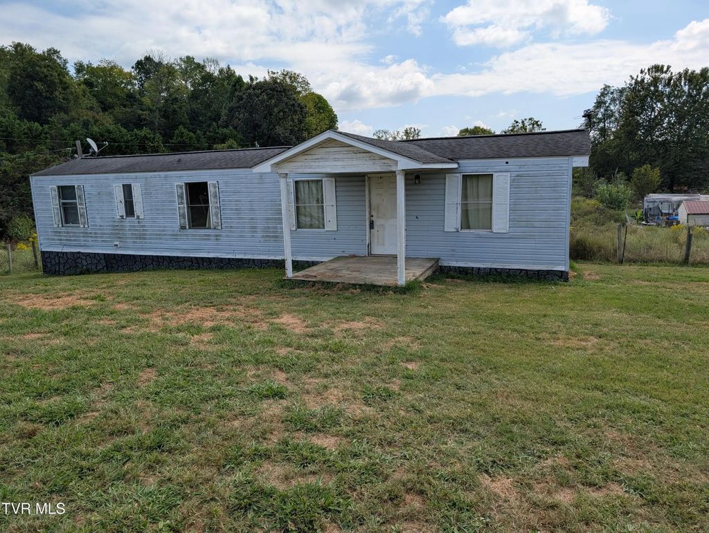 105 Oak Hill Road, Jonesborough