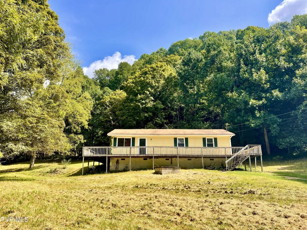 6090 Shaffertown Road, Bristol