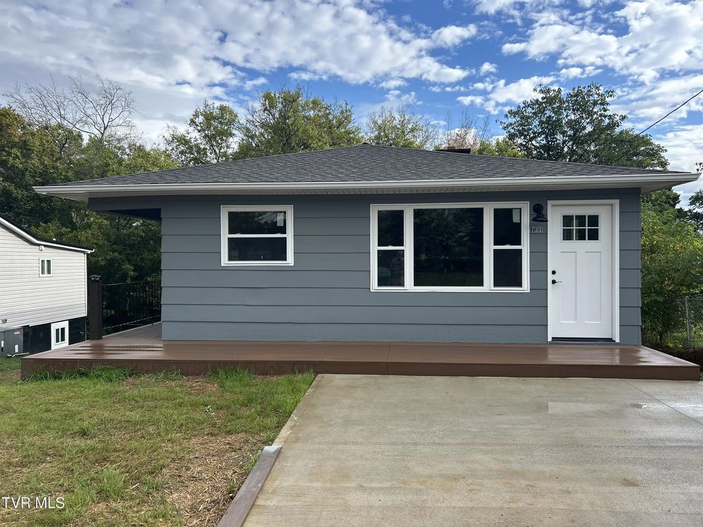 731 Lennie Avenue, Morristown