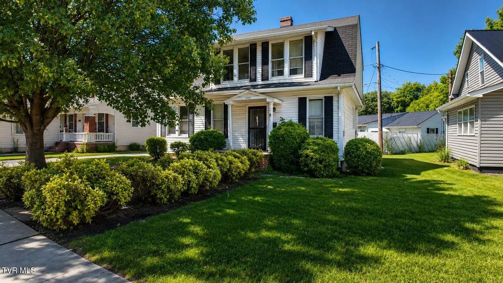 1242 East Center Street, Kingsport