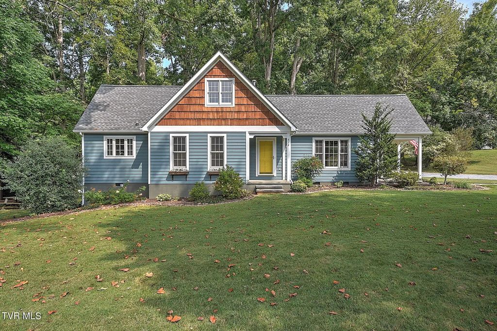 512 Dogwood Lane, Watauga