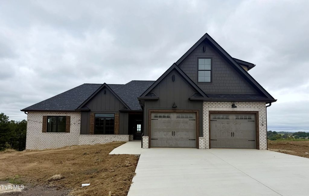 138 Glaze Farm Way, Johnson City