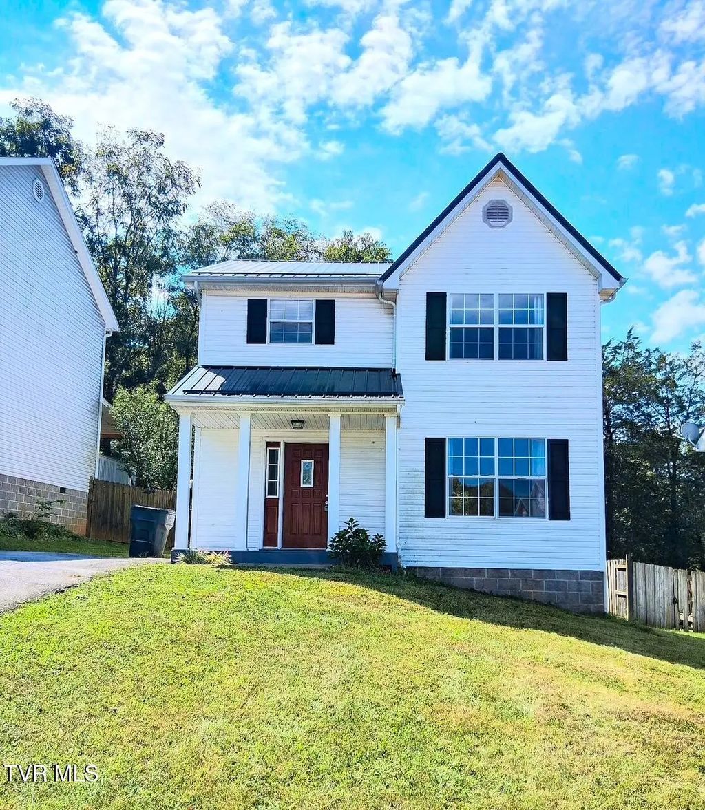 112 Boardwalk, Bristol
