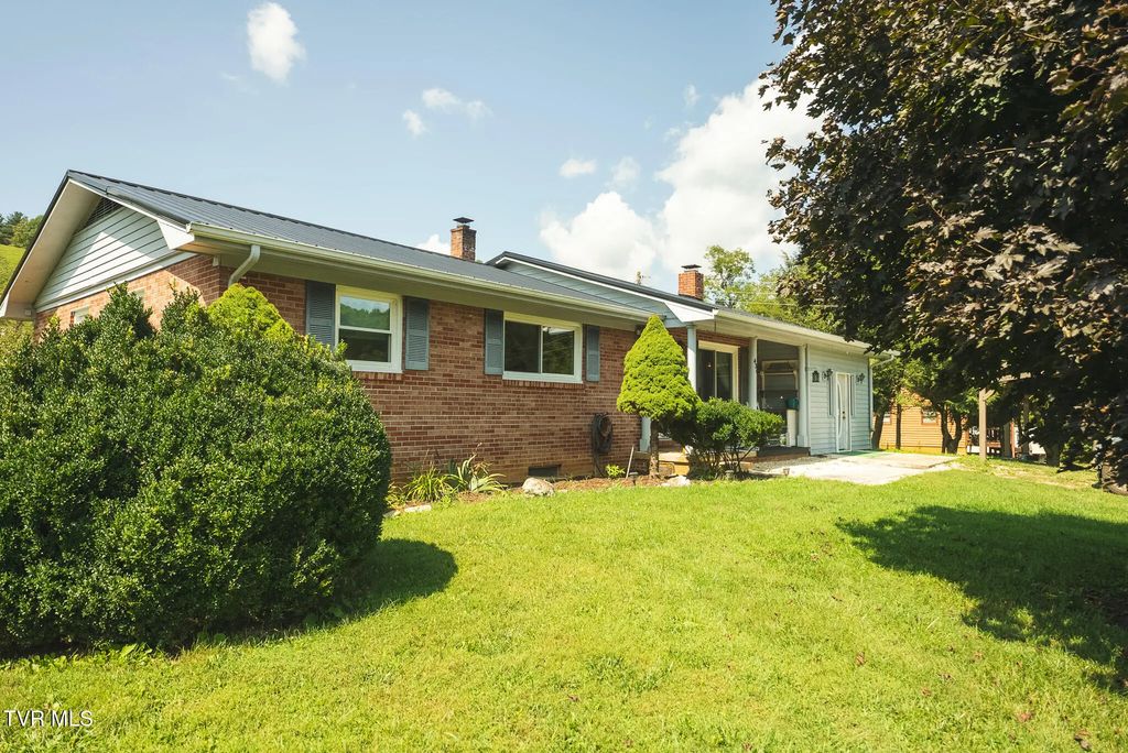 436 Mill Creek Road, Mountain City