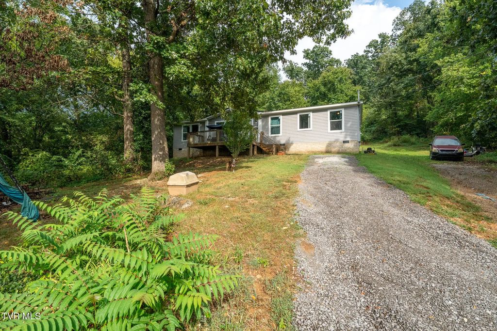 683 Bailey Bridge Road, Limestone