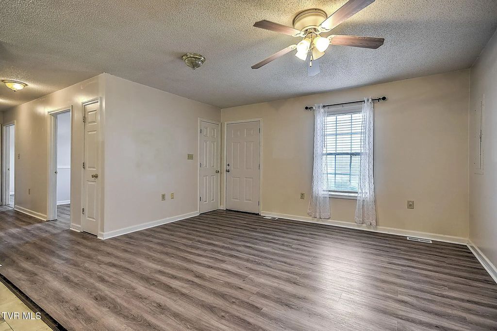 201 Penrod Road, Bristol Property Listing: MLS® #10001319
