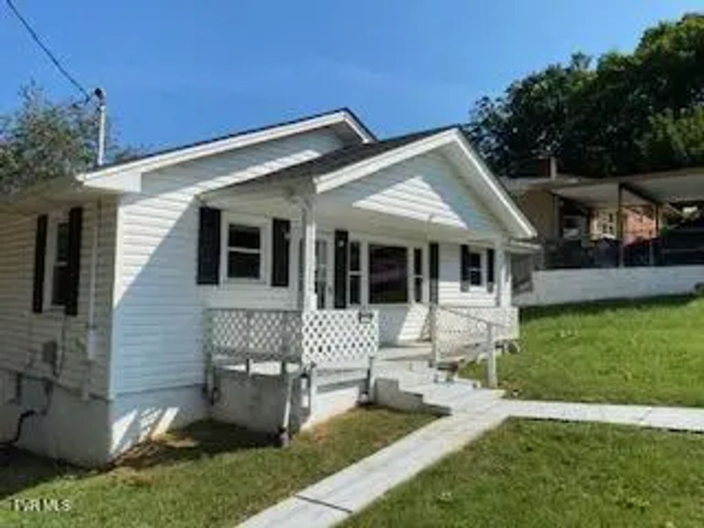 1316 Allgood Drive, Kingsport