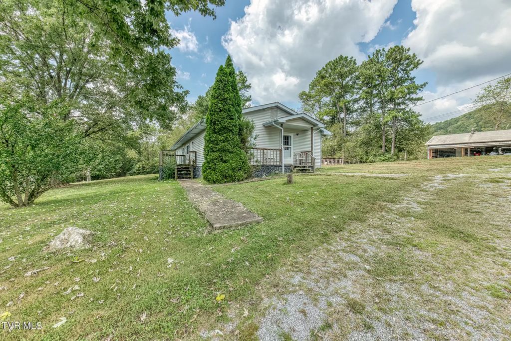 282 Cave Hill Road, Blountville