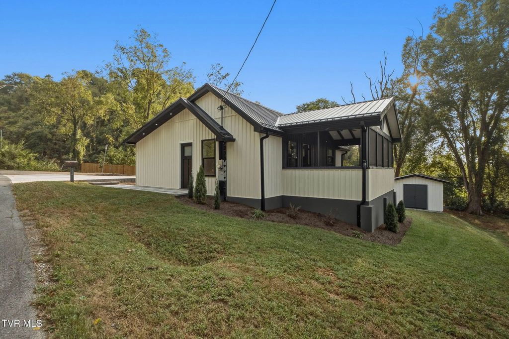 1200 Afton Street, Johnson City