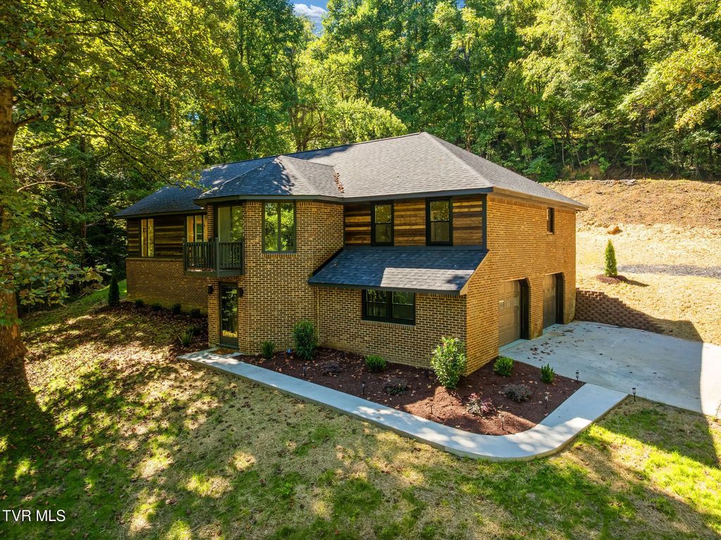 150 Stone Dye Drive, Elizabethton