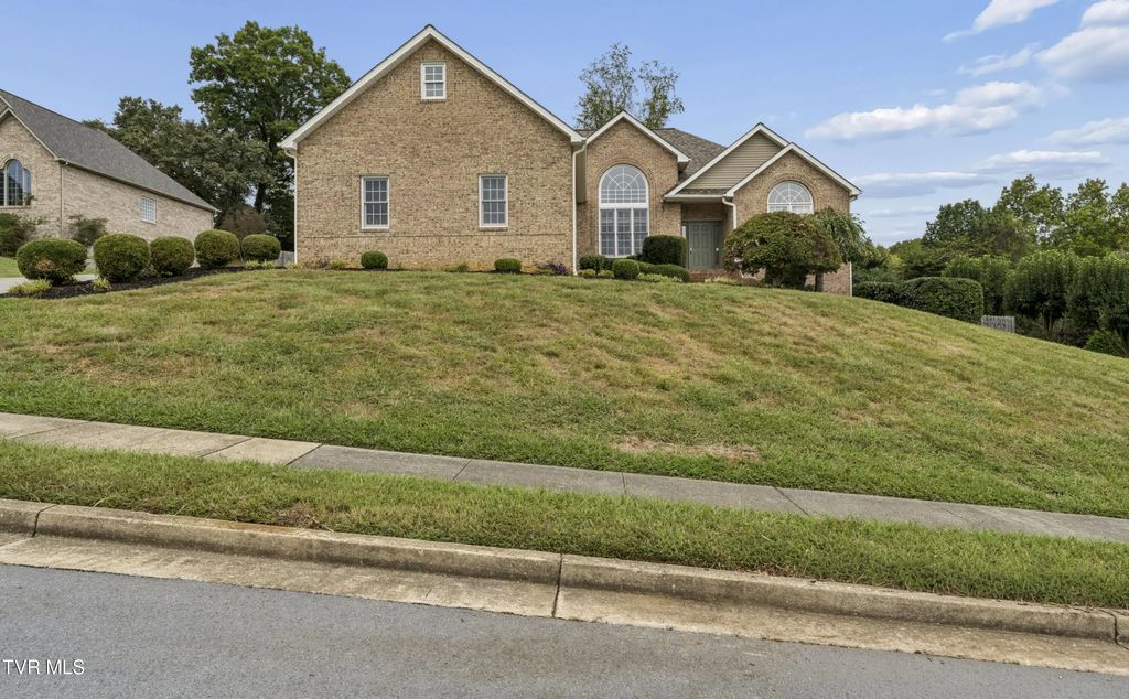 404 Mizpah Hills Drive, Johnson City