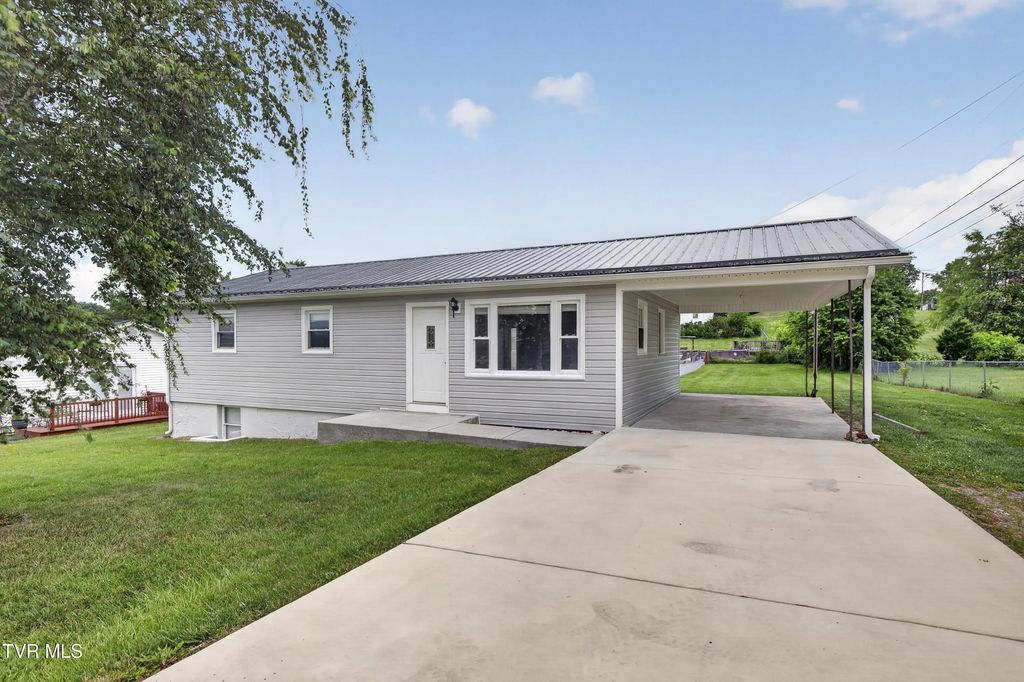 405 Holston Heights Dr. Drive, Glade Spring