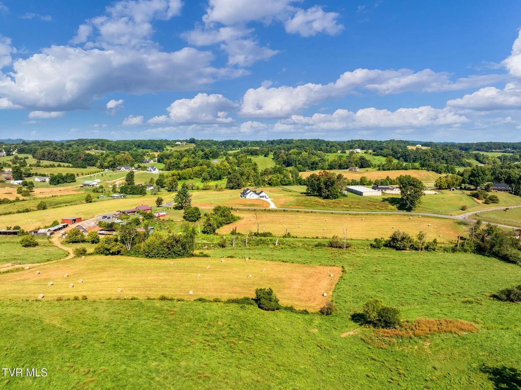 Jim Range Road, Jonesborough