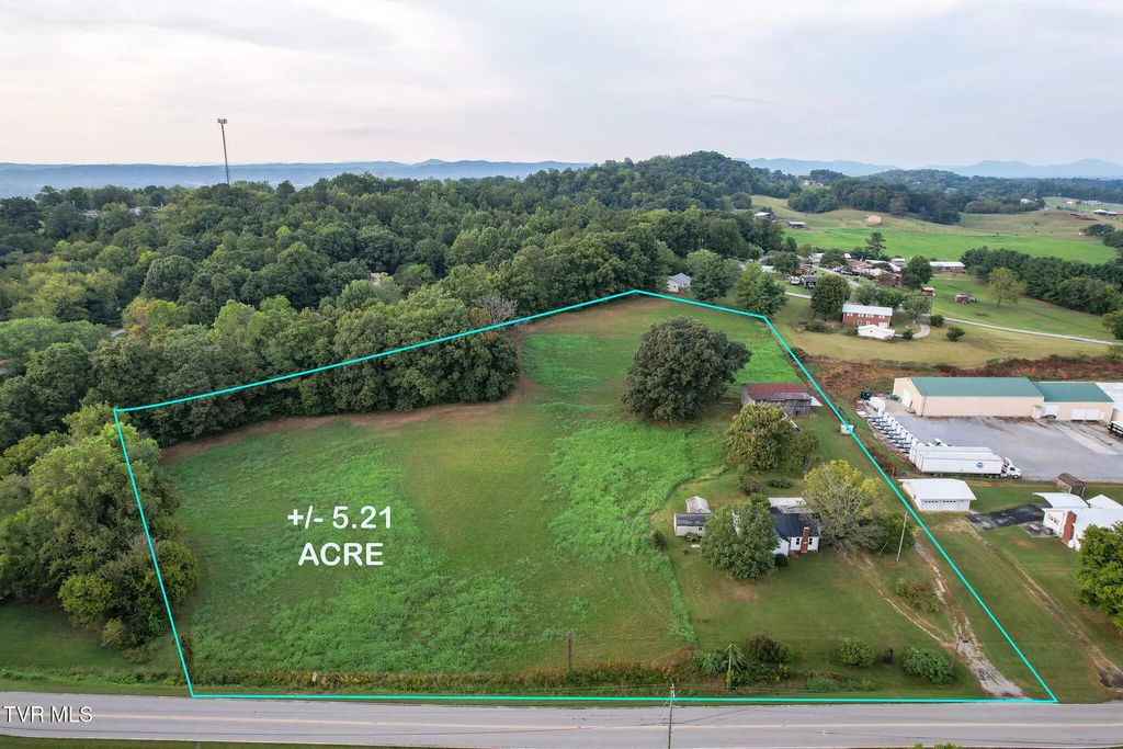 7958 Blue Springs Parkway, Mosheim