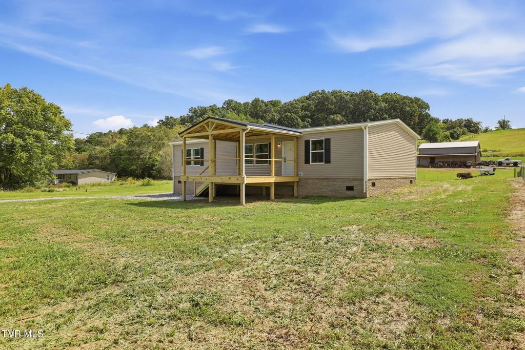 5870 Old Stage Road, Chuckey