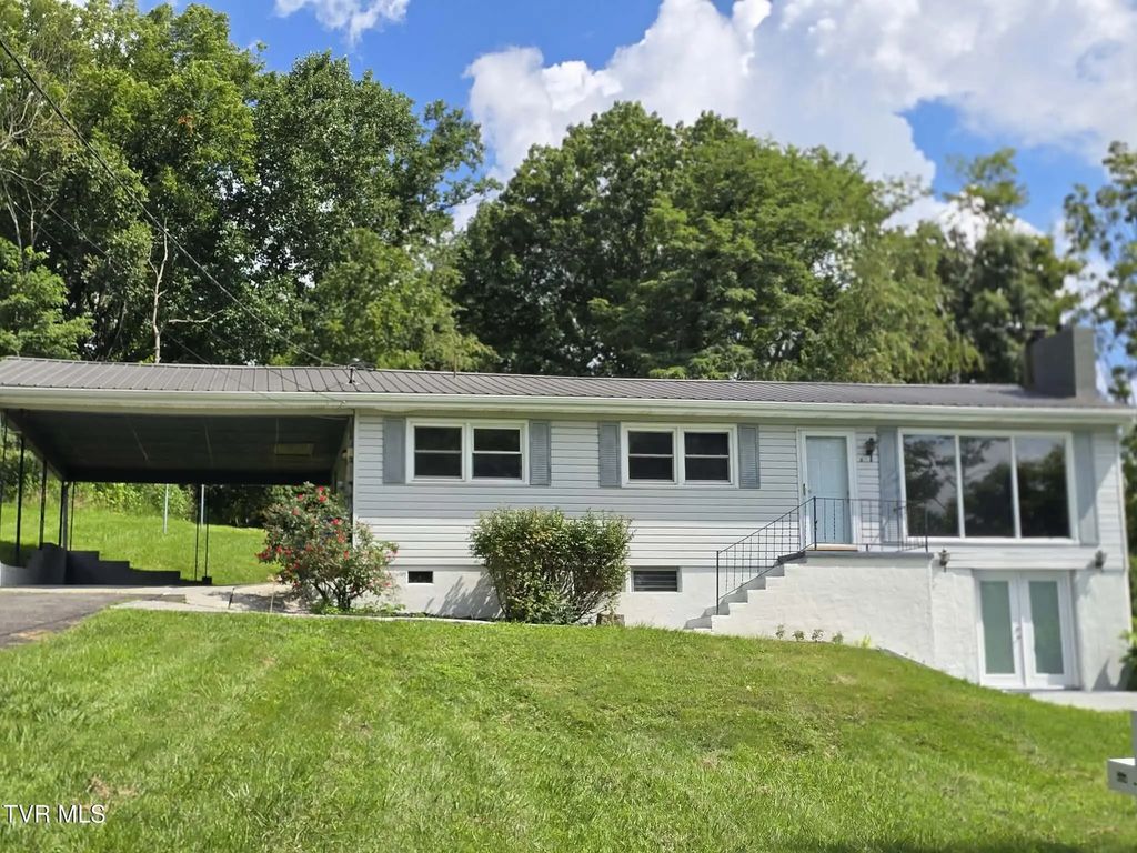 336 Cedar Street, Bluff City