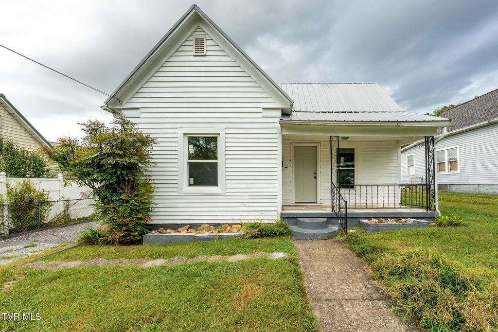 1003 Afton Street, Johnson City