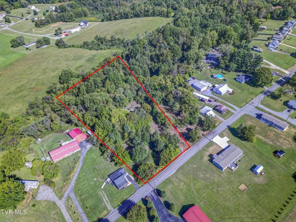 205 Valley Pike Road, Bristol