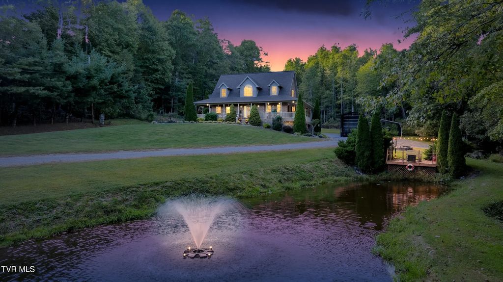 500 Piney Grove Road, Hampton