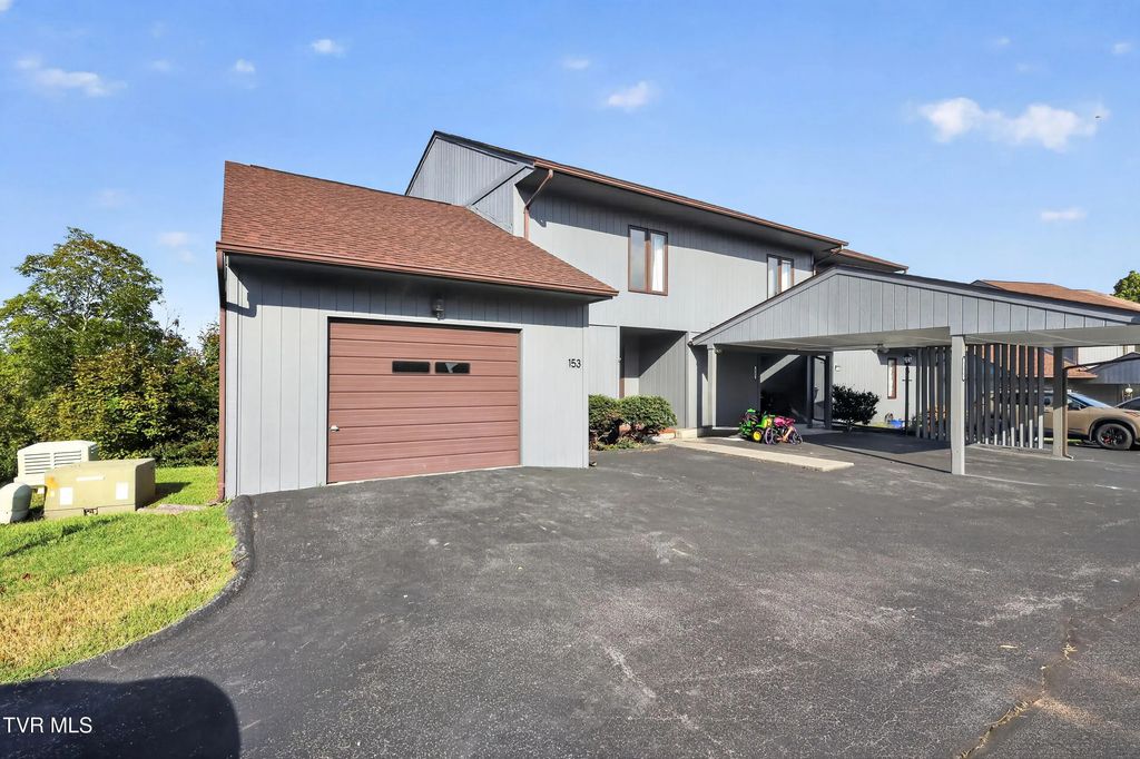 153 Woodcrest Lane 153, Bristol