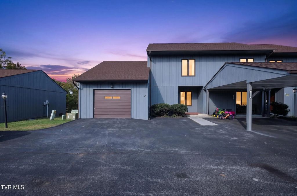 153 Woodcrest Lane 153, Bristol