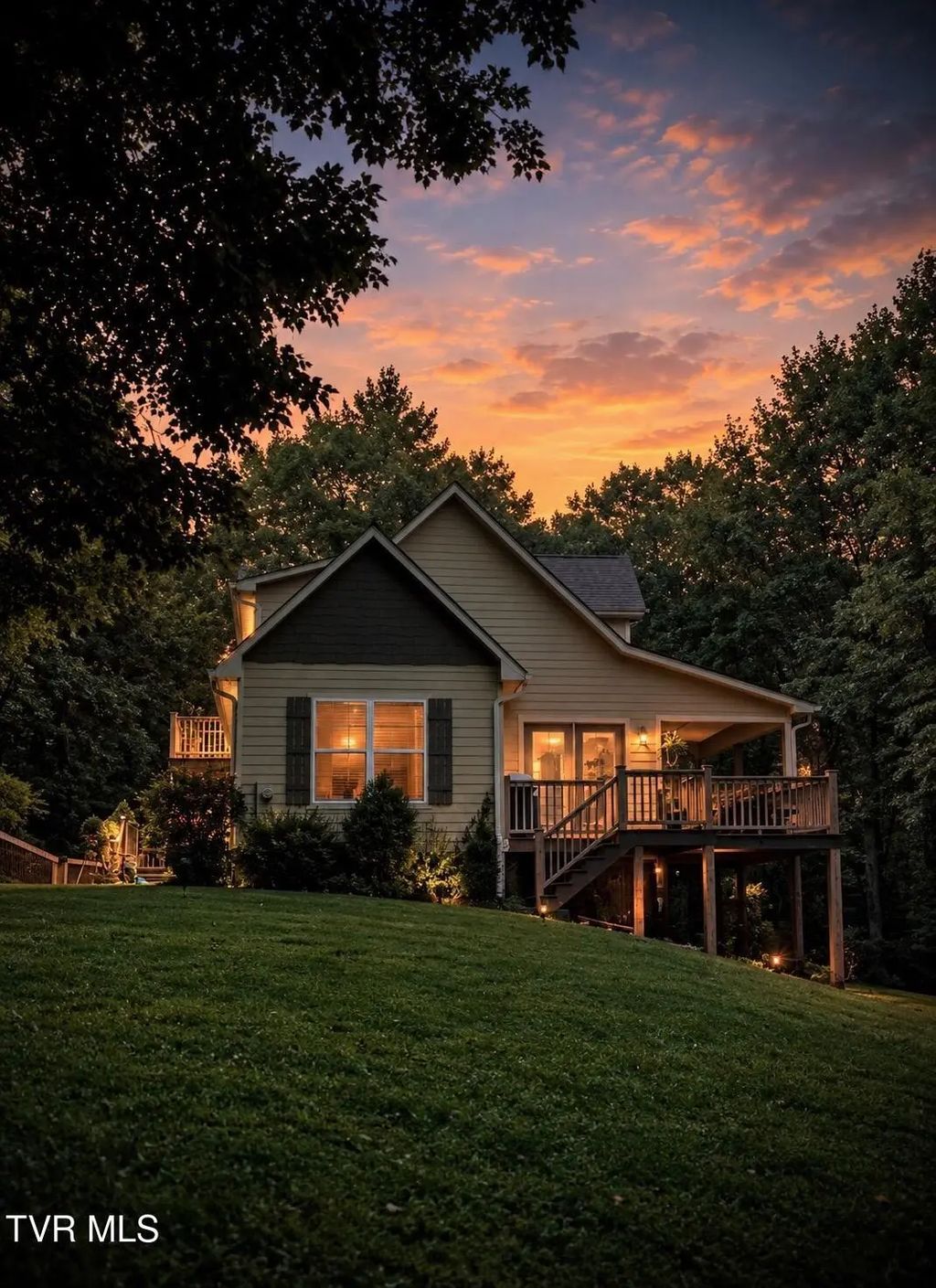 10444 South Highway 421, Trade