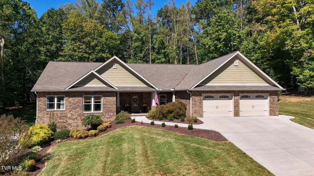 113 South Forest Lane, Blountville