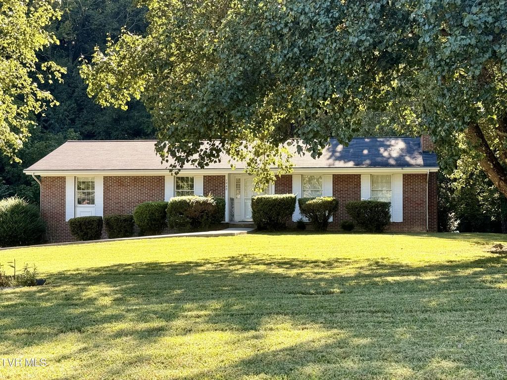 1960 Feathers Chapel Road, Blountville