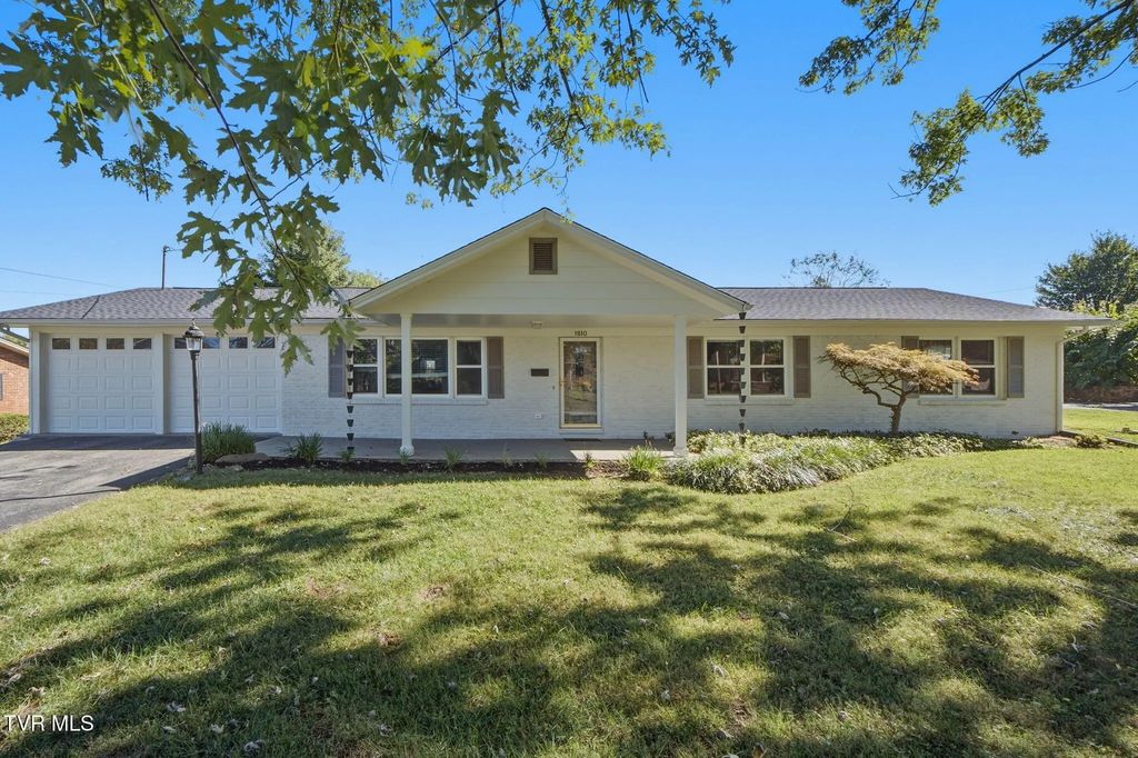 1810 Sundale Road, Johnson City